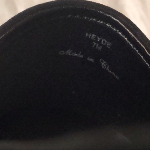 Donald Pliner Heyde Suede Block Heel Pump - Picture 6 of 7